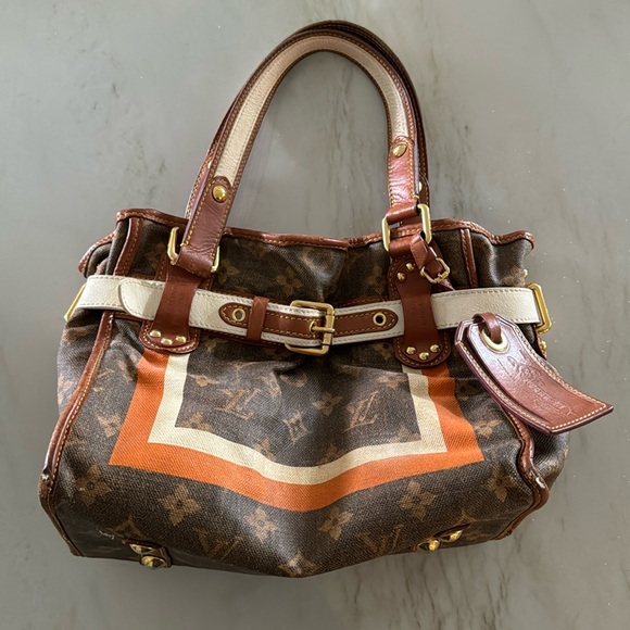 Louis Vuitton Handbag - Picture 1 of 11